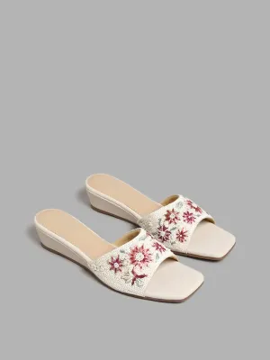 LUNA BLU Off White Floral Embellished Sandals