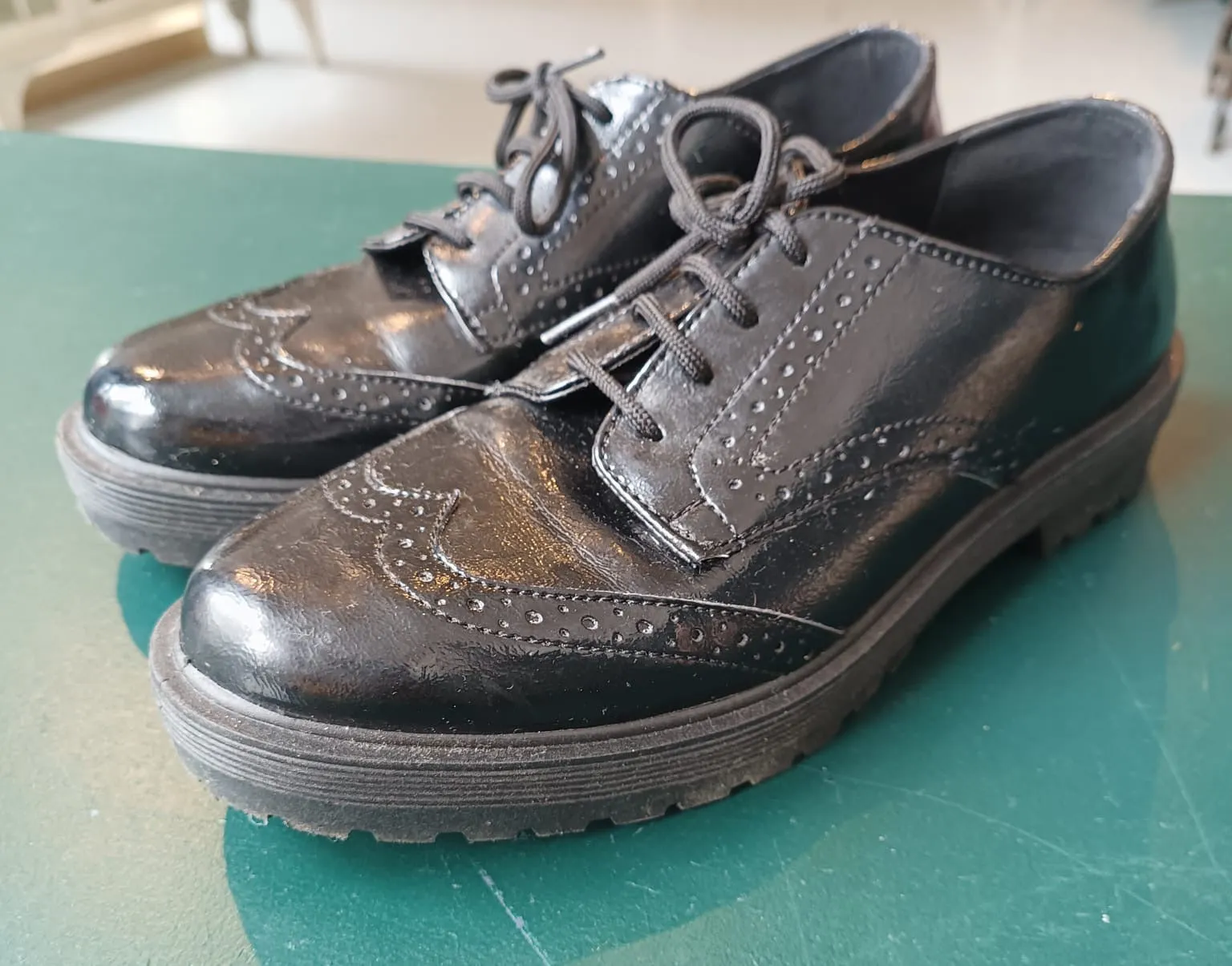 Re-Wear Schuh Black Brogues Size 7