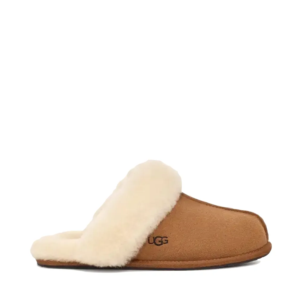 UGG Women's Scuffette II Slipper in Chestnut